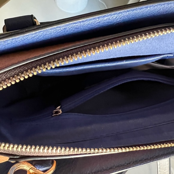 Mini Crossbody Bag - Picture 6 of 7